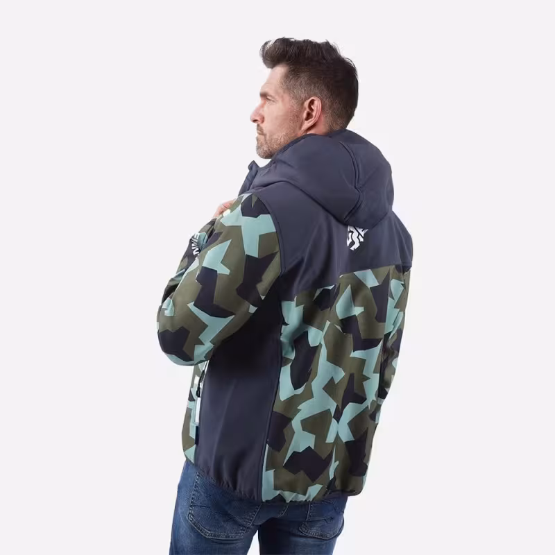 Куртка мужская Finntrail Softshell Nitro 1320 CamoArmy, ткань Софтшелл, зеленый камуфляж/черный, размер 48-50 (M), 170-180 см