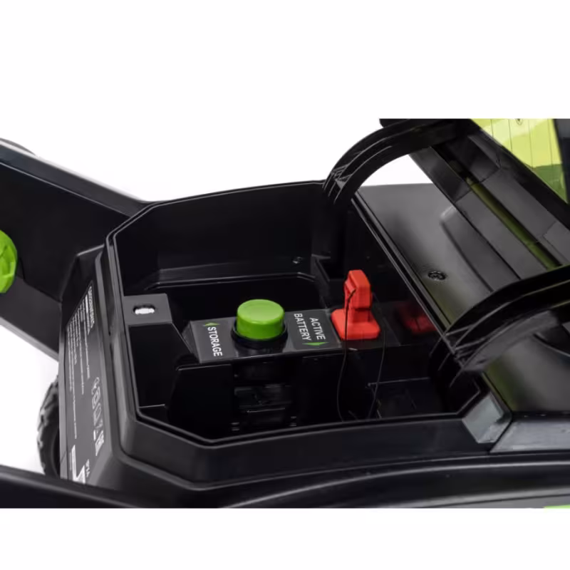 Снегоуборщик  аккумуляторный Greenworks  GD82ST