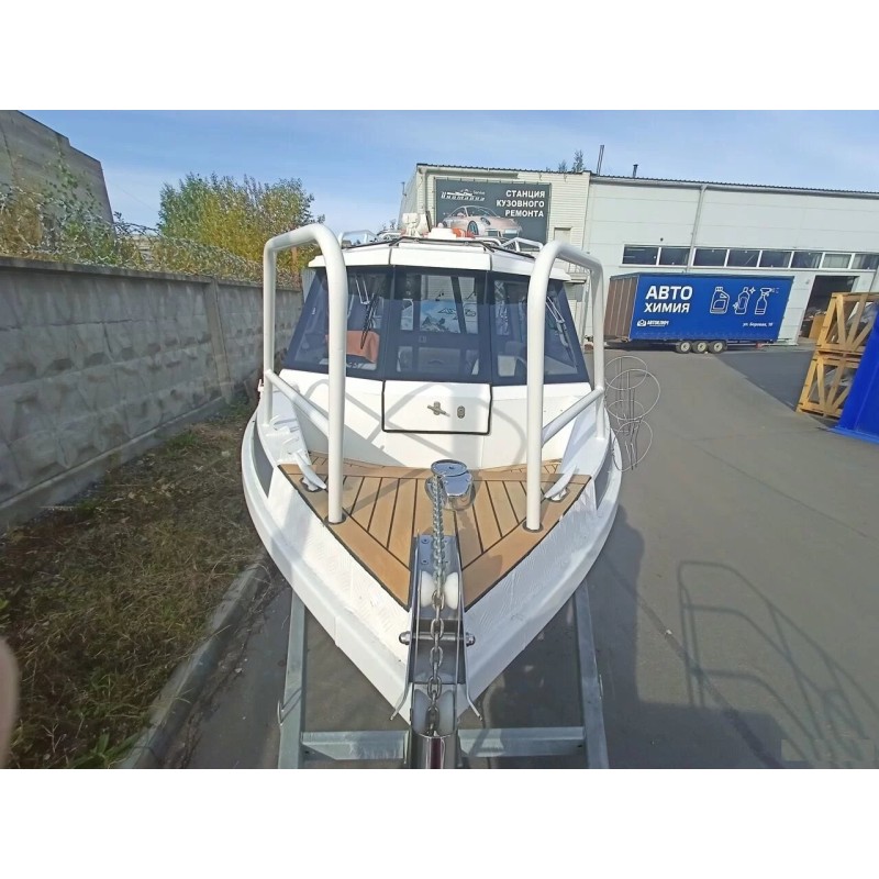 Катер Grizzly 740 Cabin PRO JET + мотор Mercury Mercruiser 6.2