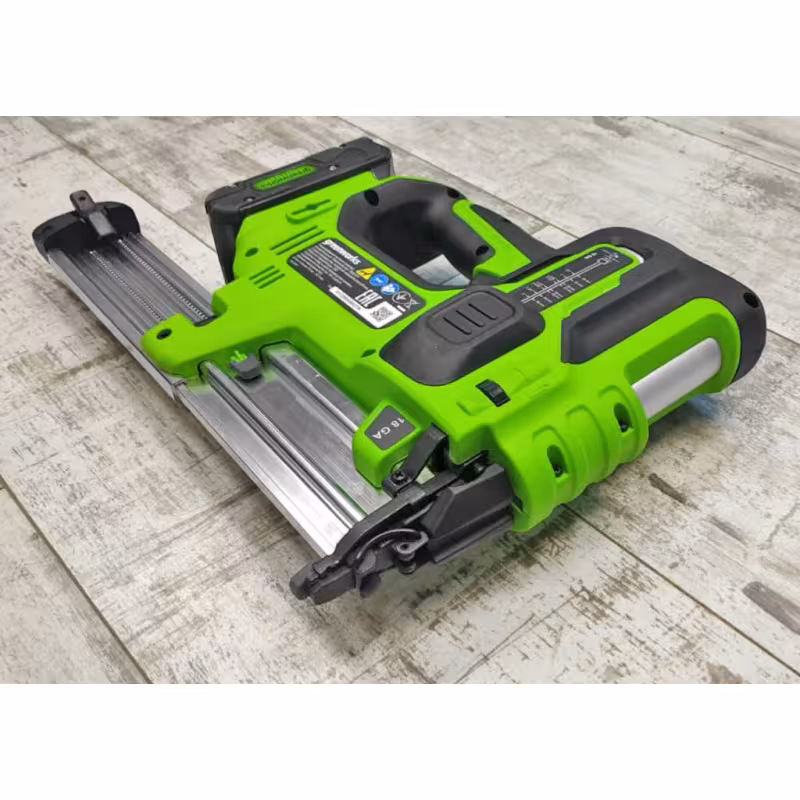 Нейлер аккумуляторный Greenworks GD24BN