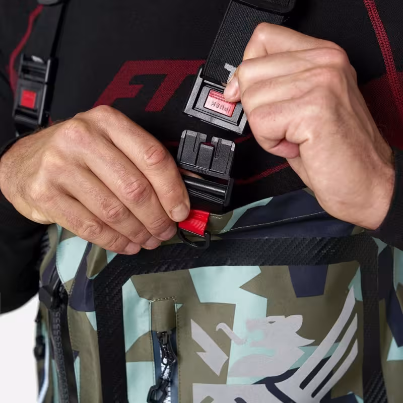 Полукомбинезон-вейдерсы Finntrail Speedmaster-Z 1529 CamoArmy, мембрана Hard-Tex, зеленый камуфляж, размер 44-46 (S), 165-175 см