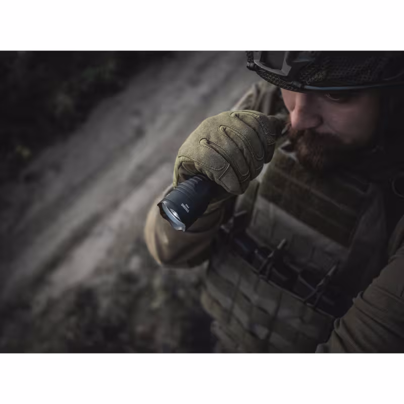 Фонарь тактический Armytek Viking Pro Magnet USB