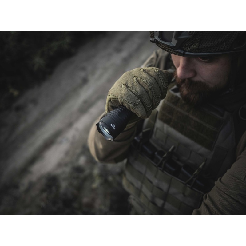 Фонарь тактический Armytek Viking Pro Magnet USB