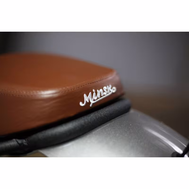 Мотоцикл дорожный Minsk SCR 250, серебристый