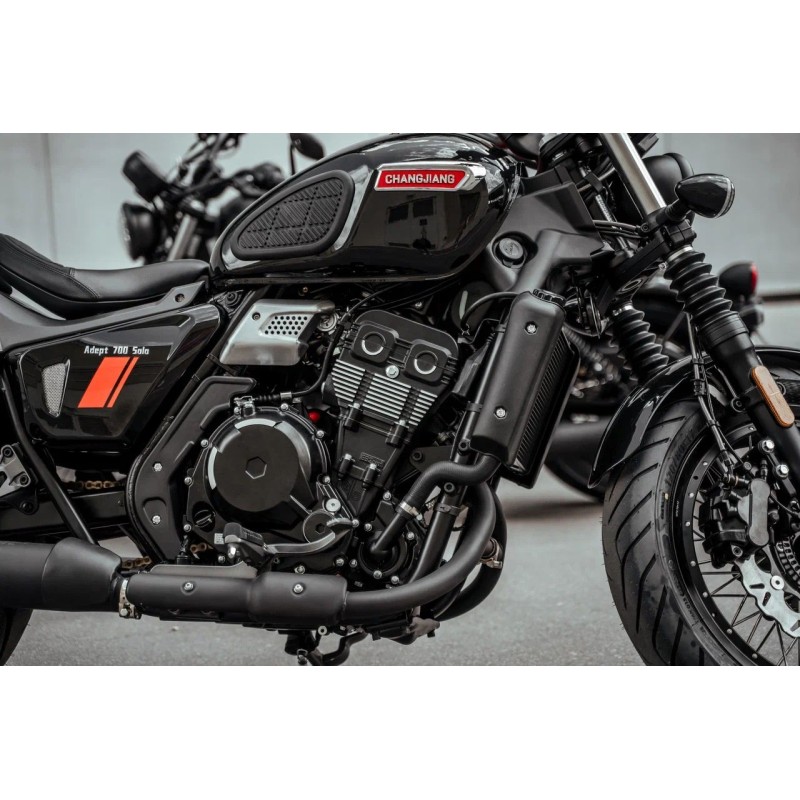 Мотоцикл боббер ChangJiang Adept Solo 700
