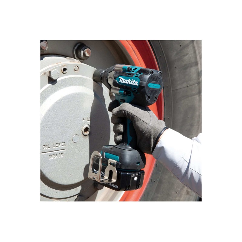 Гайковерт аккумуляторный ударный Makita DTW700Z