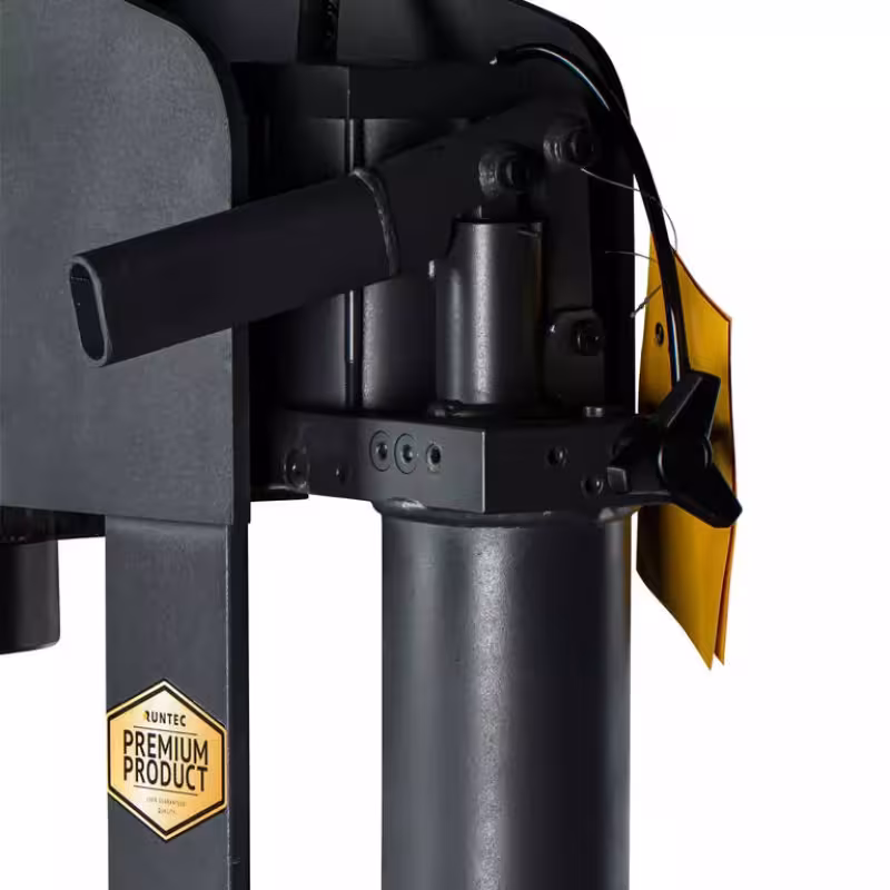 Пресс пневмогидравлический с насосом и манометром Runtec RT-SP30A