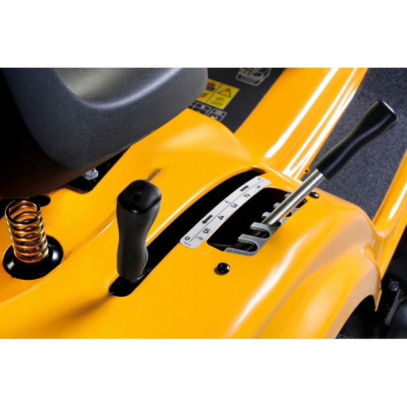 Трактор садовый бензиновый Cub Cadet LT1 NR92