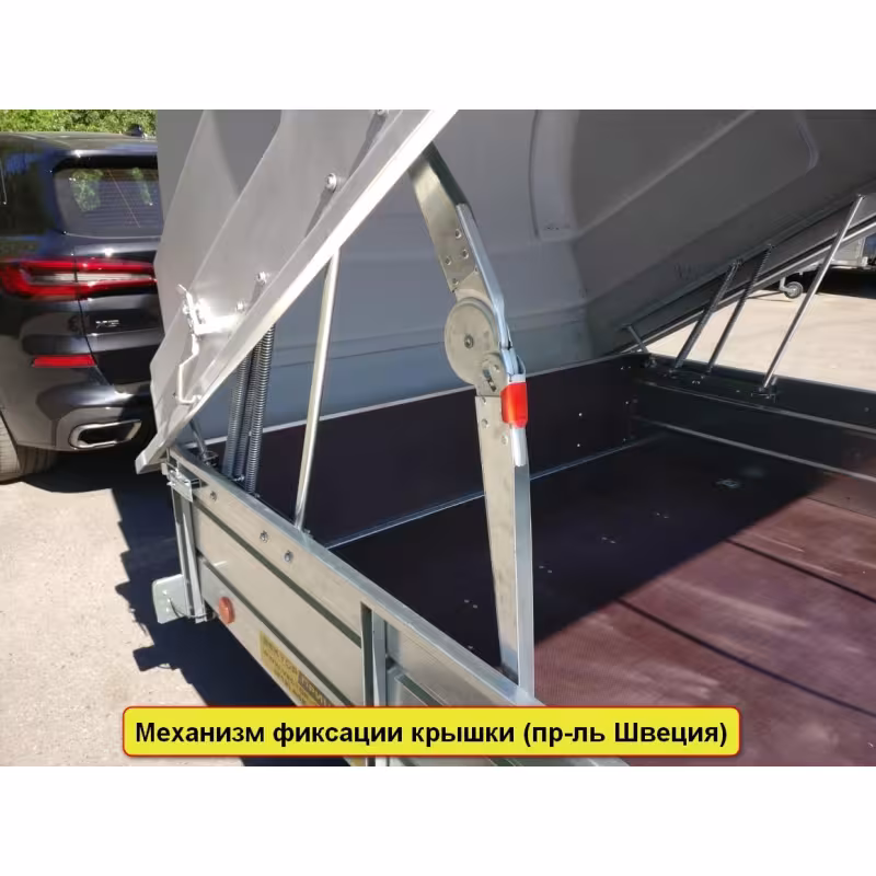 Прицеп бортовой одноосный Вектор ЛАВ 81012С с крышкой, высокий борт