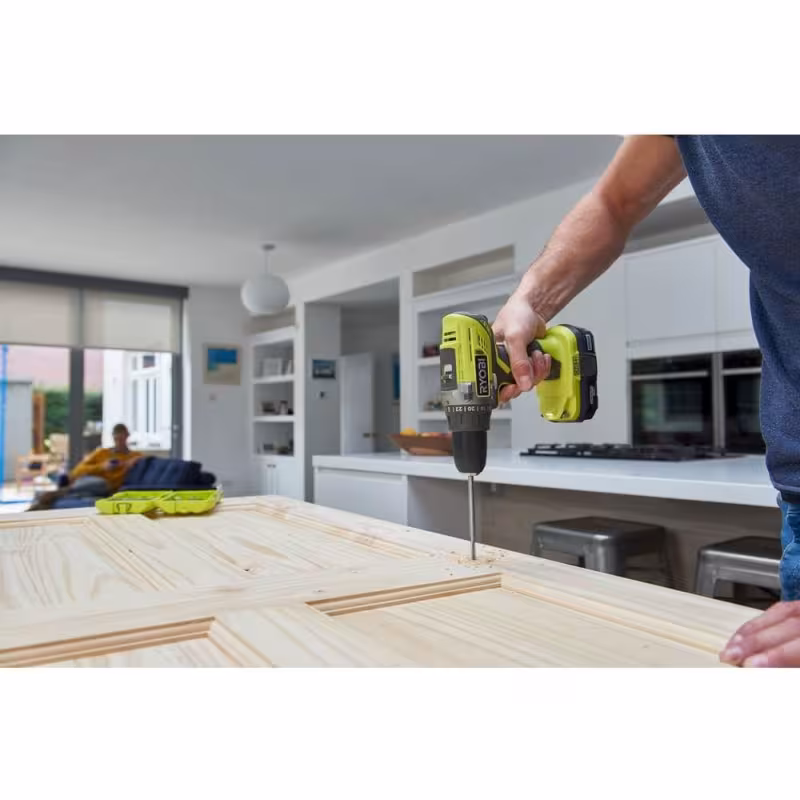 Дрель-шуруповерт аккумуляторная Ryobi ONE + R18DD3-220S