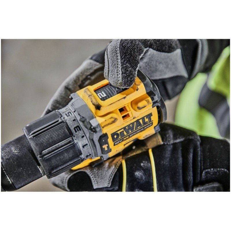 Дрель-шуруповерт аккумуляторная ударная DeWALT DCD805P2T