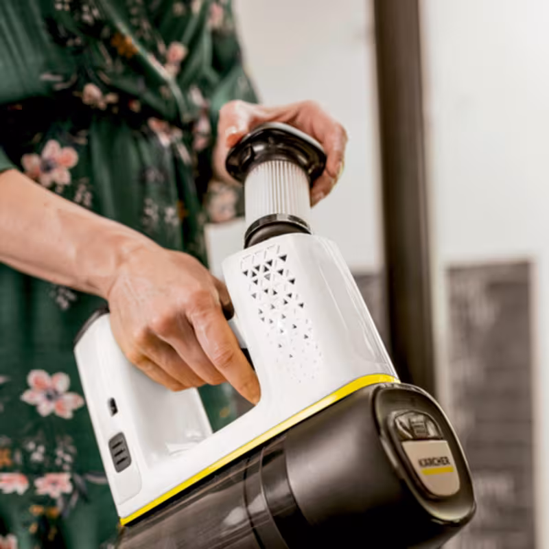 Пылесос беспроводной вертикальный Karcher Cordless ourFamily VC 6