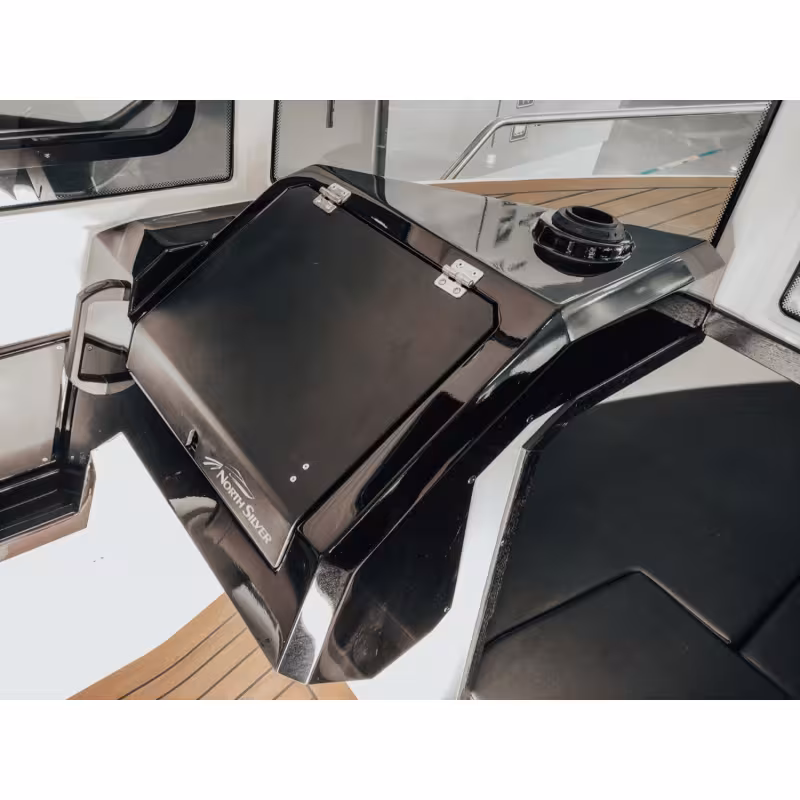 Лодка моторная NorthSilver Star Cabin 655 с лодочным мотором Mercury F 200 Sea Pro