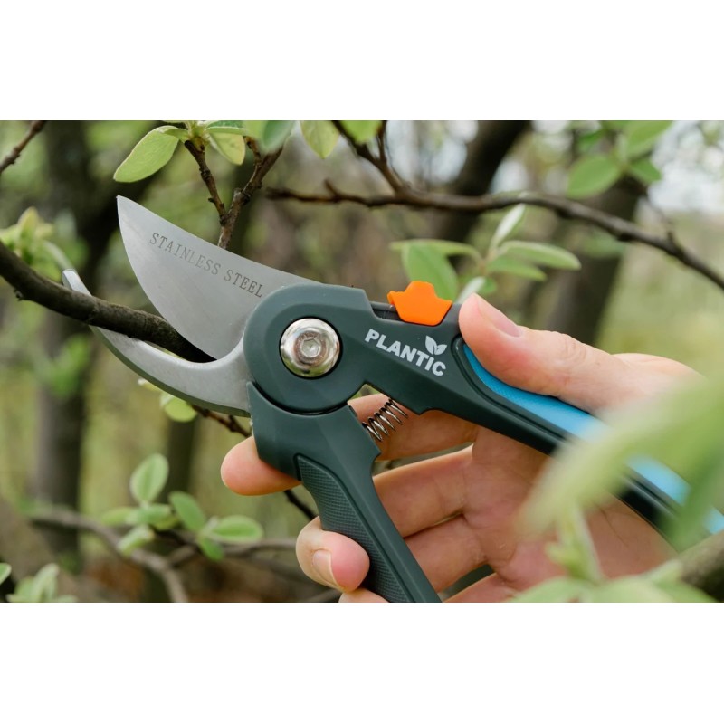 Секатор плоскостной Plantic Light L63