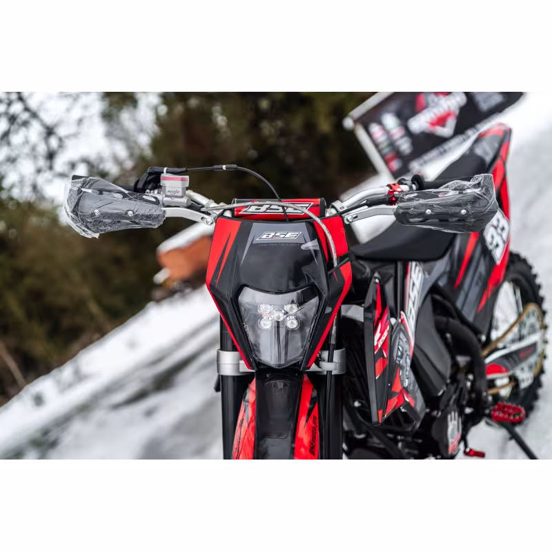 Мотоцикл кроссовый BSE Т8 Red Bear