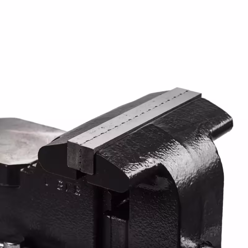 Тиски слесарные Runtec RT-ST6T, 150 мм