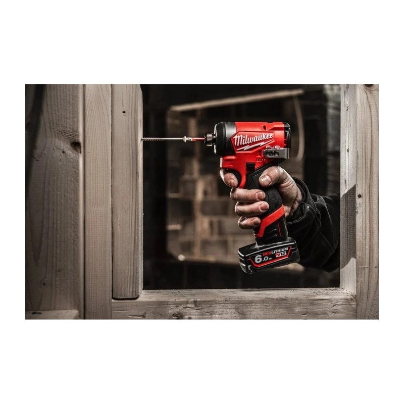 Винтовет аккумуляторная Milwaukee M12 FID2-202