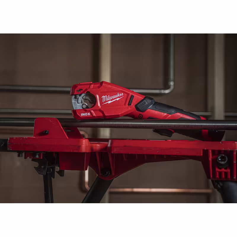 Труборез аккумуляторный Milwaukee M12PCSS-0 (без АКБ)