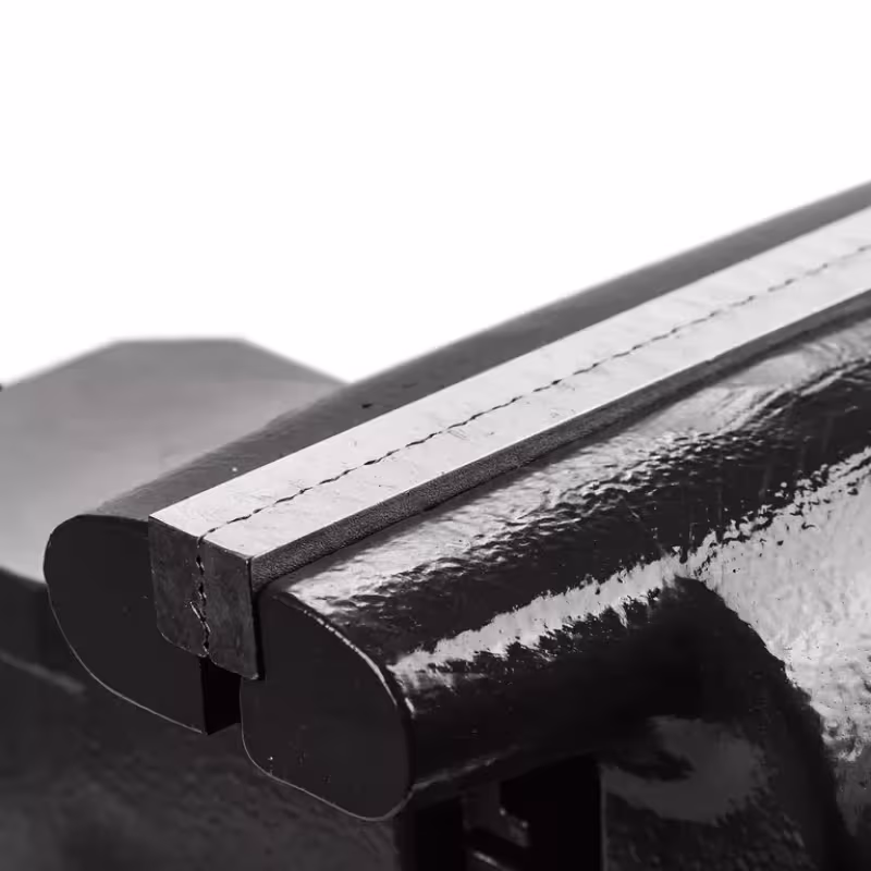 Тиски слесарные Runtec RT-ST8T, 200 мм