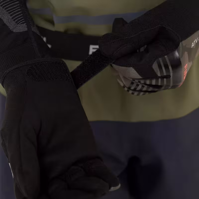 Мотоперчатки Finntrail Eagle 2840 CamoShadowGreen, черный/камуфляж, неопрен, размер M