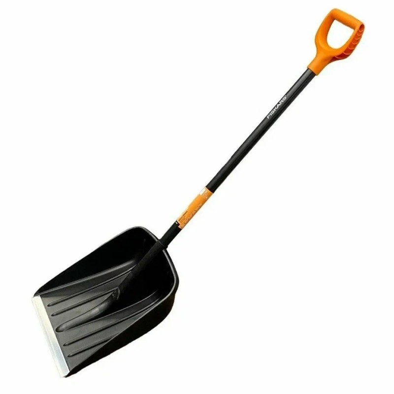 Лопата снеговая Fiskars Solid 1052525