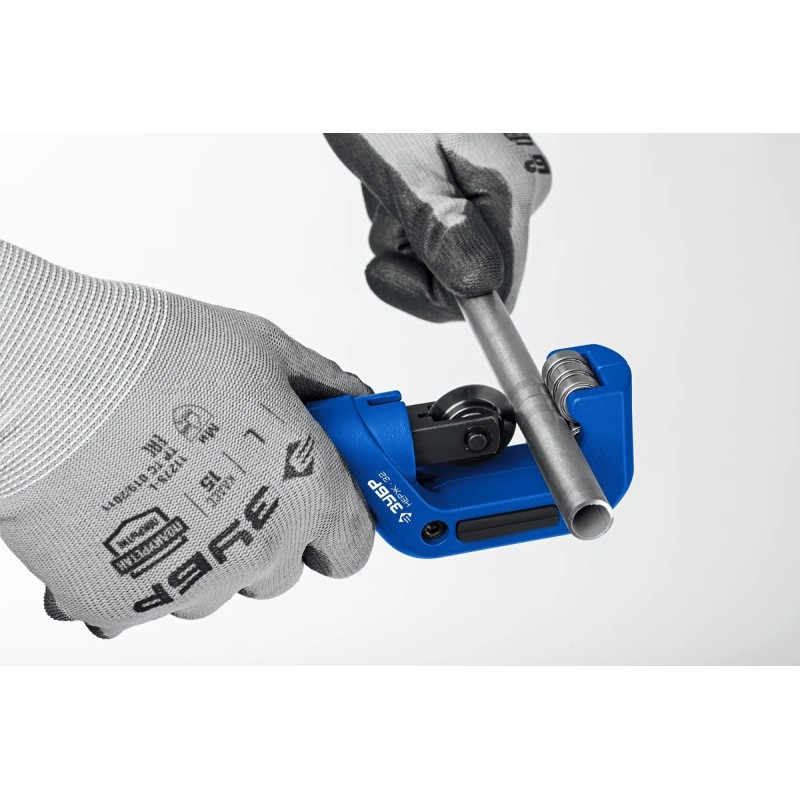 Труборез для нержавеющей стали Зубр Профессионал 23832, 4-32 мм, на подшипниках