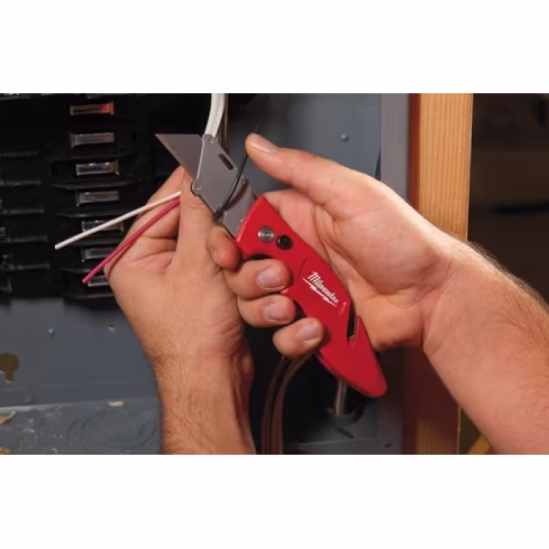 Нож складной Milwaukee Fastback 4932471357