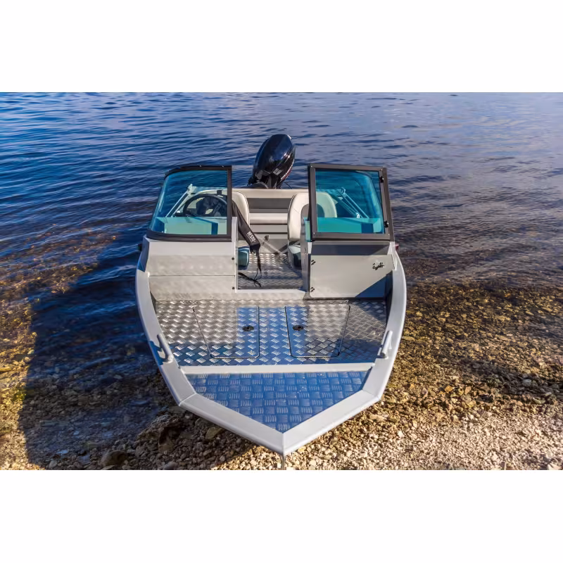 Лодка алюминиевая VBoats Волжанка 44 Fish (44F 29 D424) с мотором Yamery EF40FEL-T