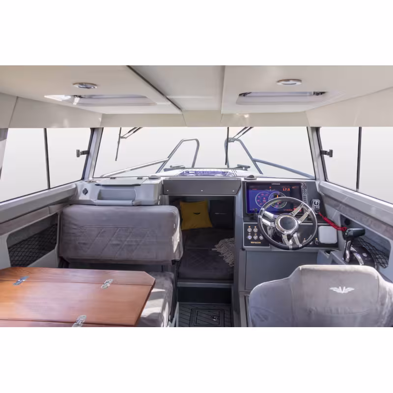 Лодка алюминиевая VBoats Voyager 850 Cabin (85C 01 I524)