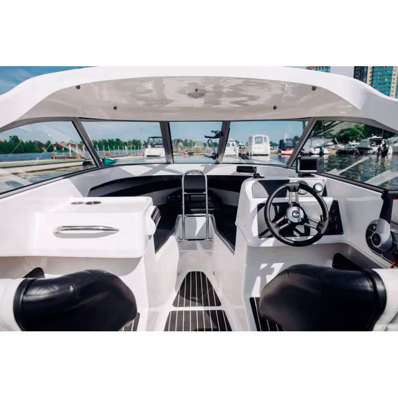 Катер Phoenix 600HT в комплекте с лодочным мотором Tohatsu MFS 140