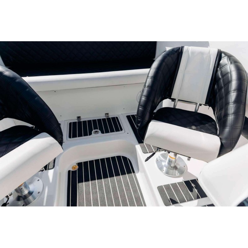 Катер Phoenix 600HT в комплекте с лодочным мотором Tohatsu MFS 140