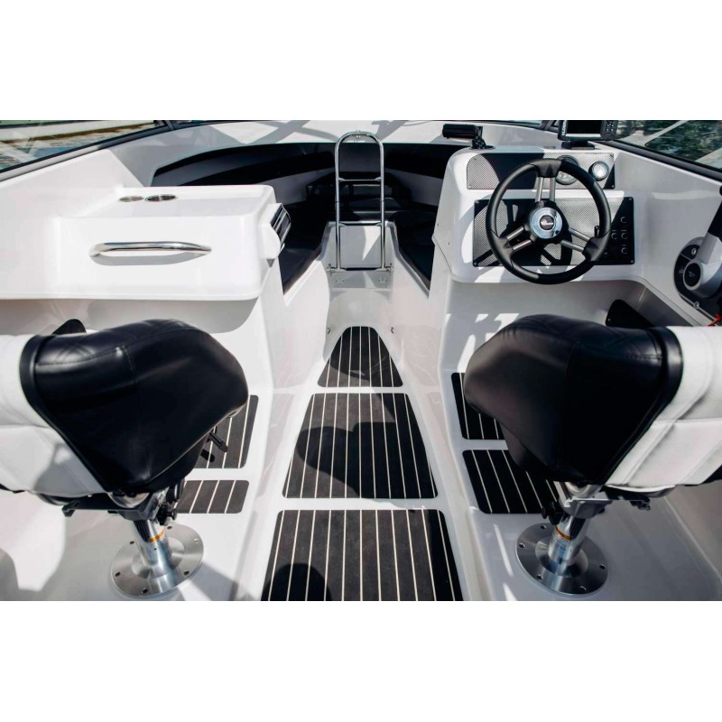 Катер Phoenix 600HT в комплекте с лодочным мотором Tohatsu MFS 140