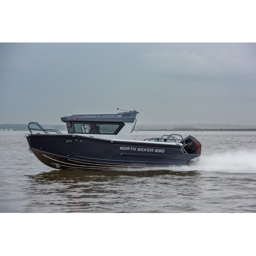 Лодка моторная NorthSilver Cabin 690