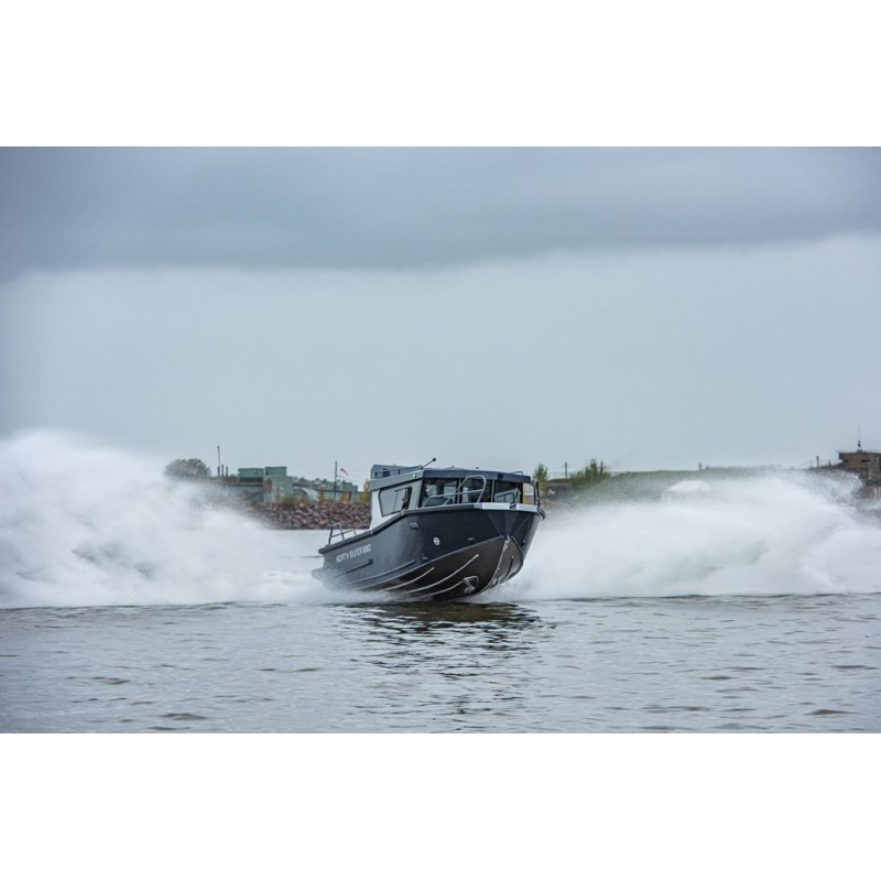 Лодка моторная NorthSilver Cabin 690