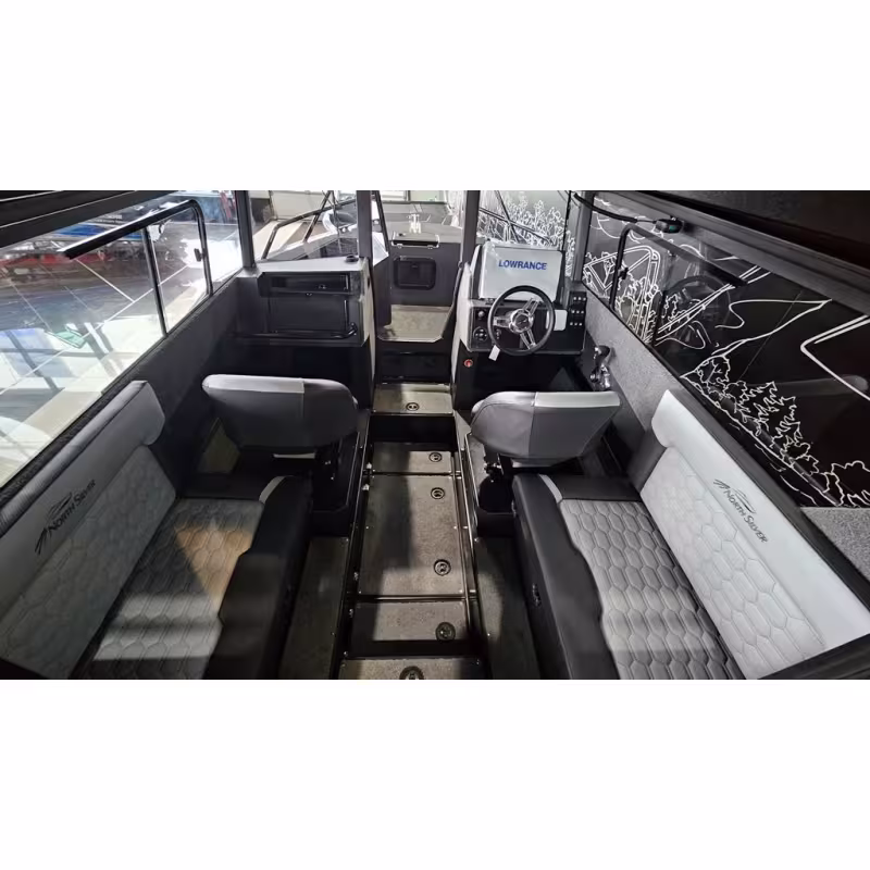 Лодка моторная NorthSilver Cabin 690