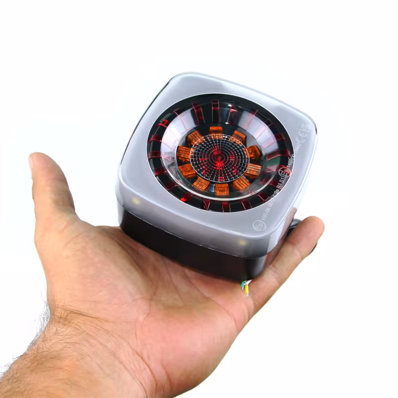 Фонарь задний Ledworker E7504-1 R провод, правый