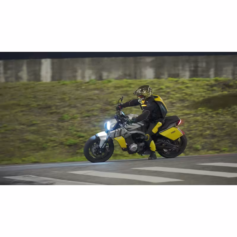 Мотоцикл спортивный Benda LFS 700 Black