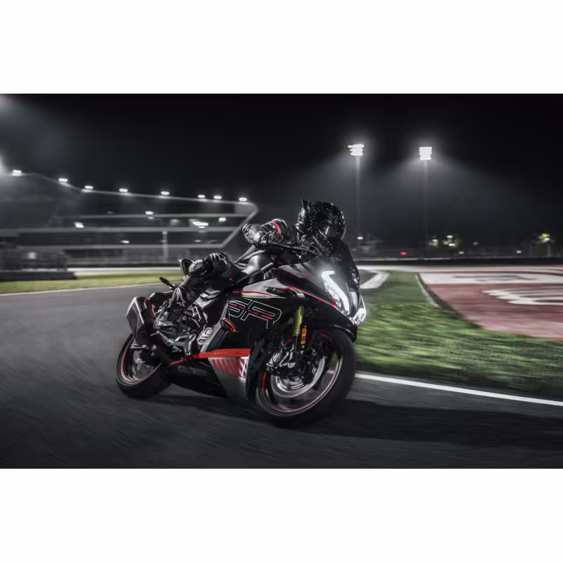 Мотоцикл спортивный CFMOTO 450SR, черный