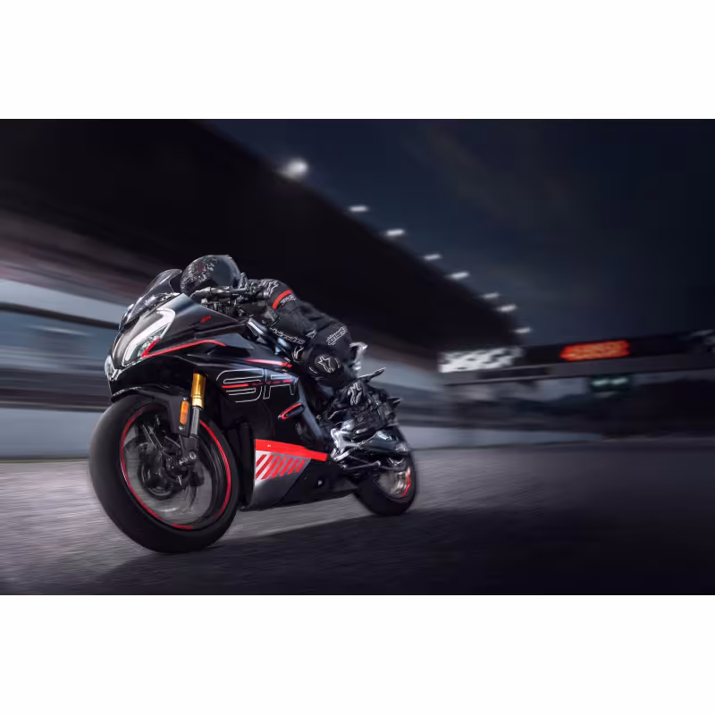 Мотоцикл спортивный CFMOTO 450SR, черный