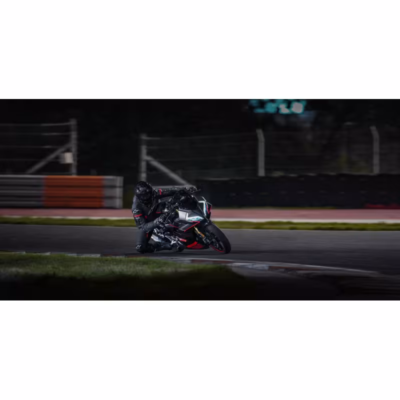 Мотоцикл спортивный CFMOTO 450SR, черный