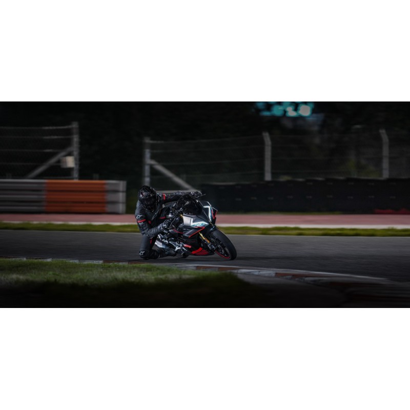 Мотоцикл спортивный CFMOTO 450SR, черный