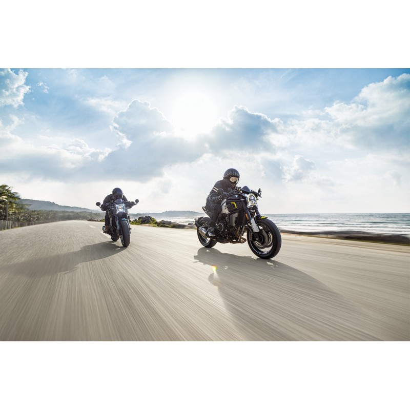 Мотоцикл дорожный CFMOTO 700CL-X Sport, белый