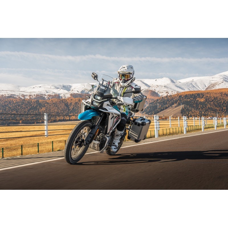 Мотоцикл эндуро туристический CFMOTO 450MT Touring, серый