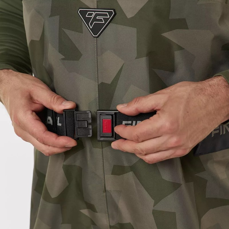 Полукомбинезон-вейдерсы мужской Finntrail Aquamaster 1536 CamoShadowGreen, мембрана Hard-Tex, зеленый, размер 54-56 (XL), 180-190 см