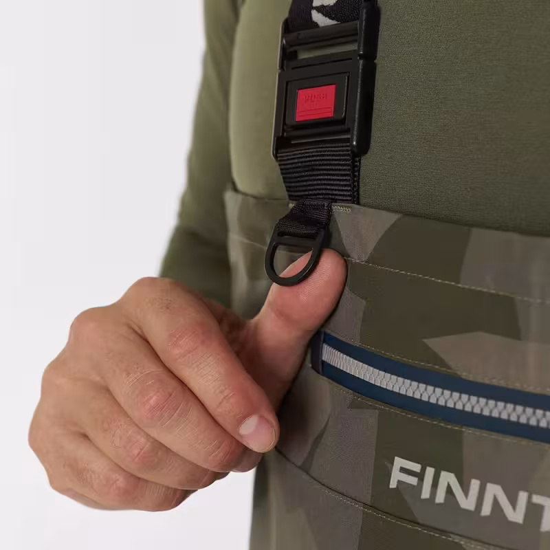 Полукомбинезон-вейдерсы мужской Finntrail Aquamaster 1536 CamoShadowGreen, мембрана Hard-Tex, зеленый, размер 54-56 (XL), 180-190 см