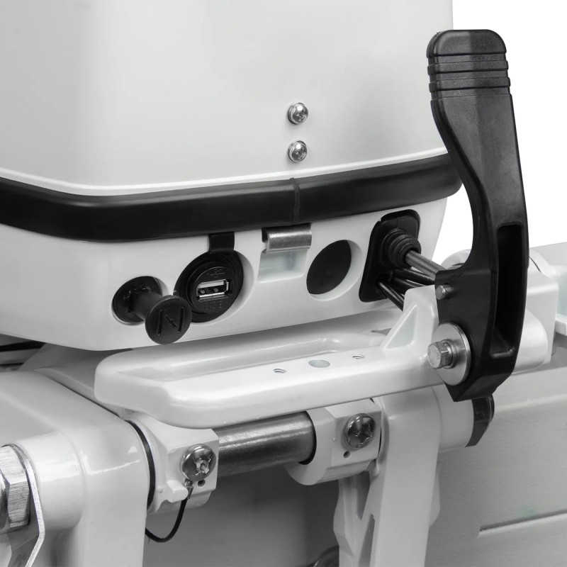 Лодочный мотор 2-тактный Gladiator G 9.9FHS White, 9.9 л.с.