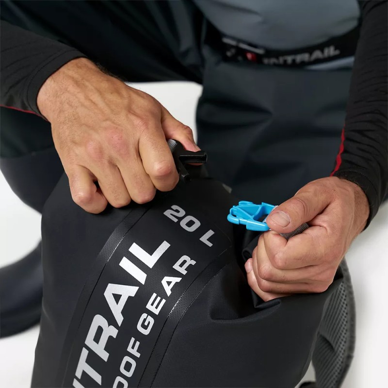 Герморюкзак Finntrail Target 1716 Black, черный, 20 л