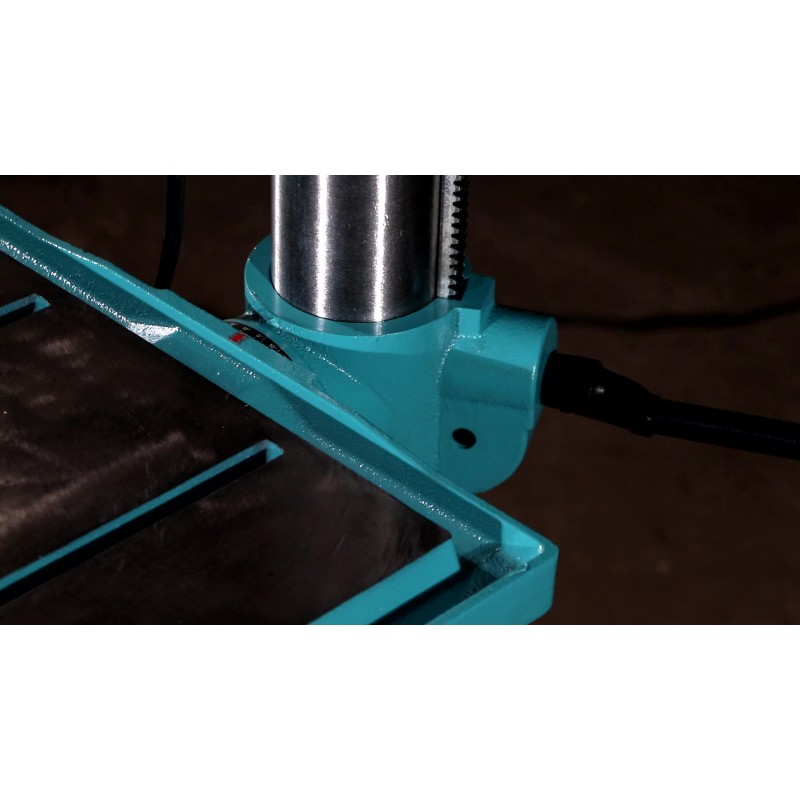 Станок сверлильный Aura Tools CM-2020/380