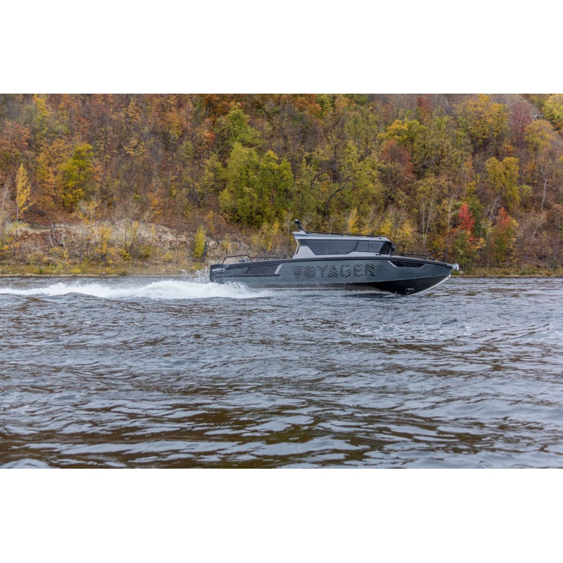 Судно моторное маломерное Vboats Voyager 850 Cabin