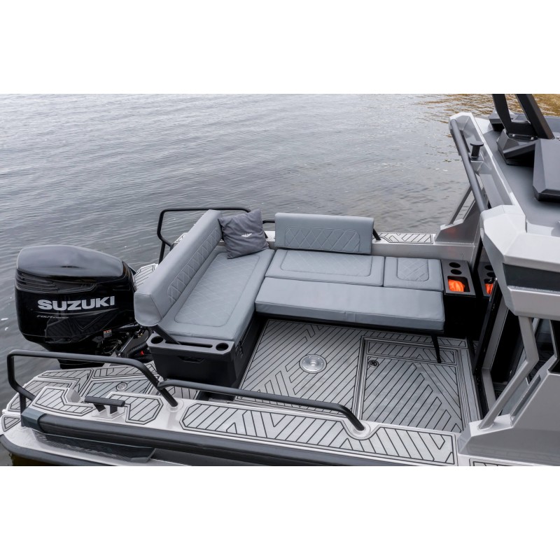 Судно моторное маломерное Vboats Voyager 850 Cabin